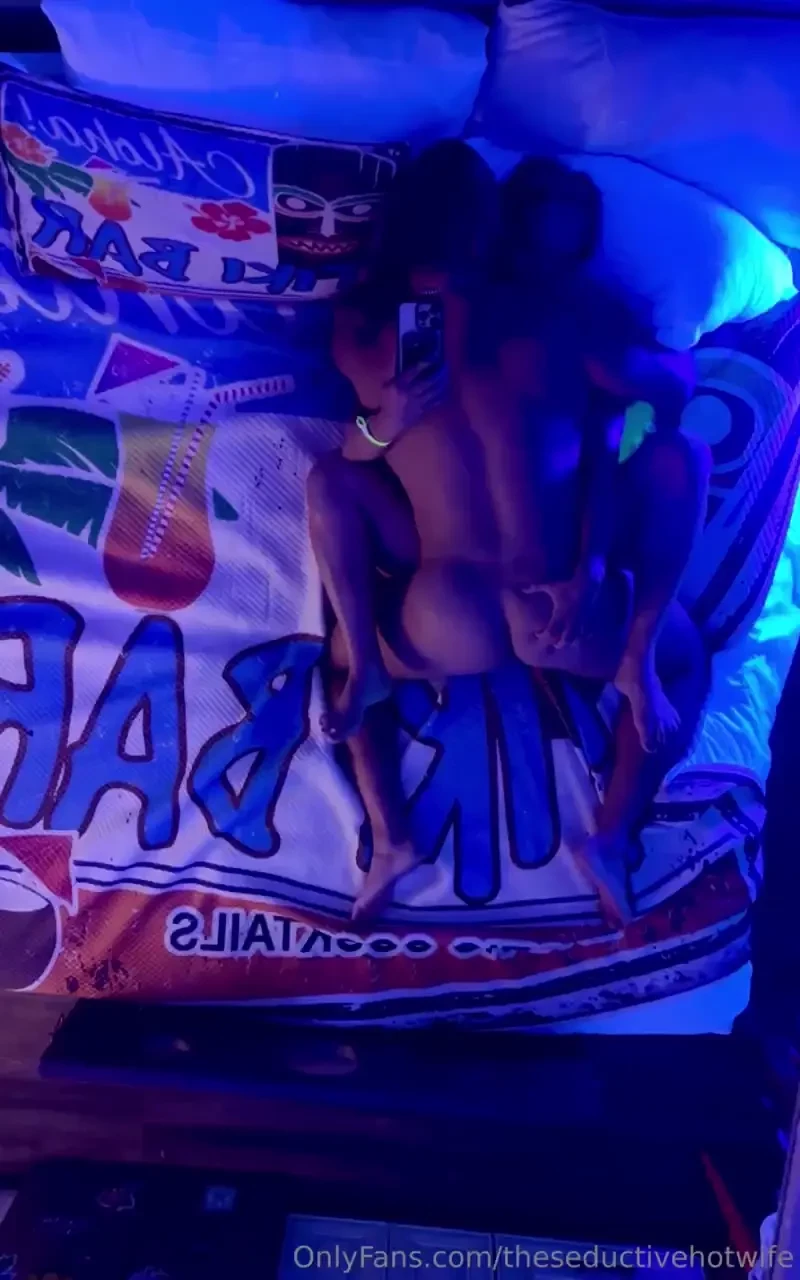 It was so erotic watching thickguy s ass thrusting into me while 