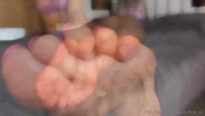 Cuckholding i just let my bull cum on my feet and now it s your time