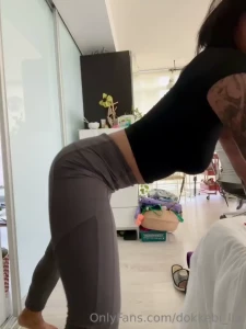 Striptease play in my apartment i ve included a free teaser for you