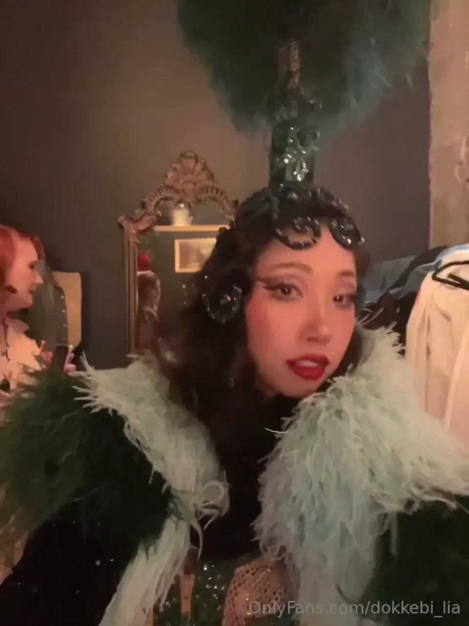 Backstage selfie cam for u green is my fav colour of 2024 let me know 