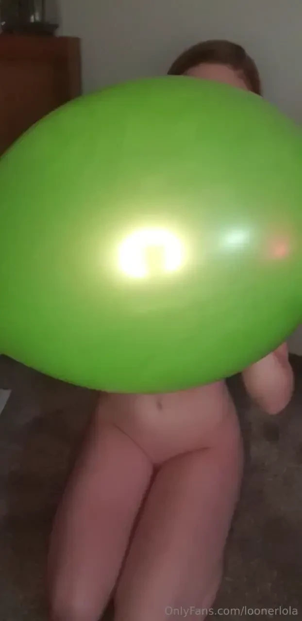 Green balloon 