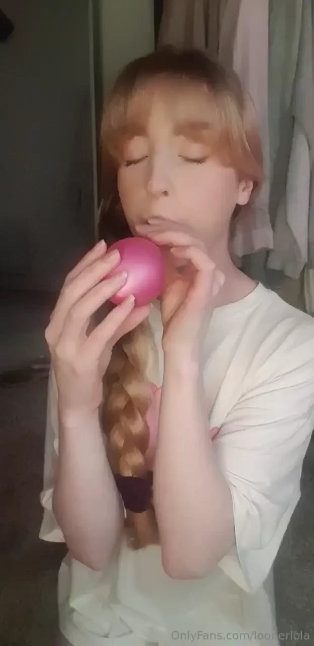 Happy monday how are you i wanted to blow up a balloon today 