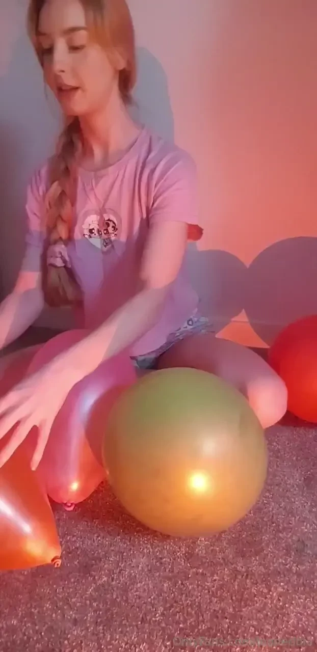 Tw popping balloons i tried to see if i could pop some balloons with 