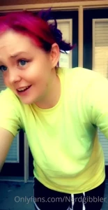 I want to get nude in the pool so bad