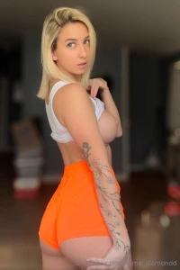 Free goodgalslisten write to her goodgalslisten she is online now this part 1052