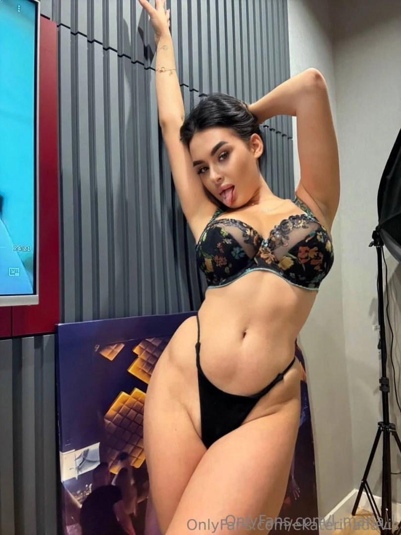 Ekaterinadavis hi i m a cute and horny girl i m looking for a man with part 139 