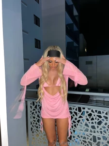 Not to brag but i look cute enough to make u rethink ur plans tonight