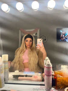 I m not gonna tell u what to do but u should definitely hit me up rn