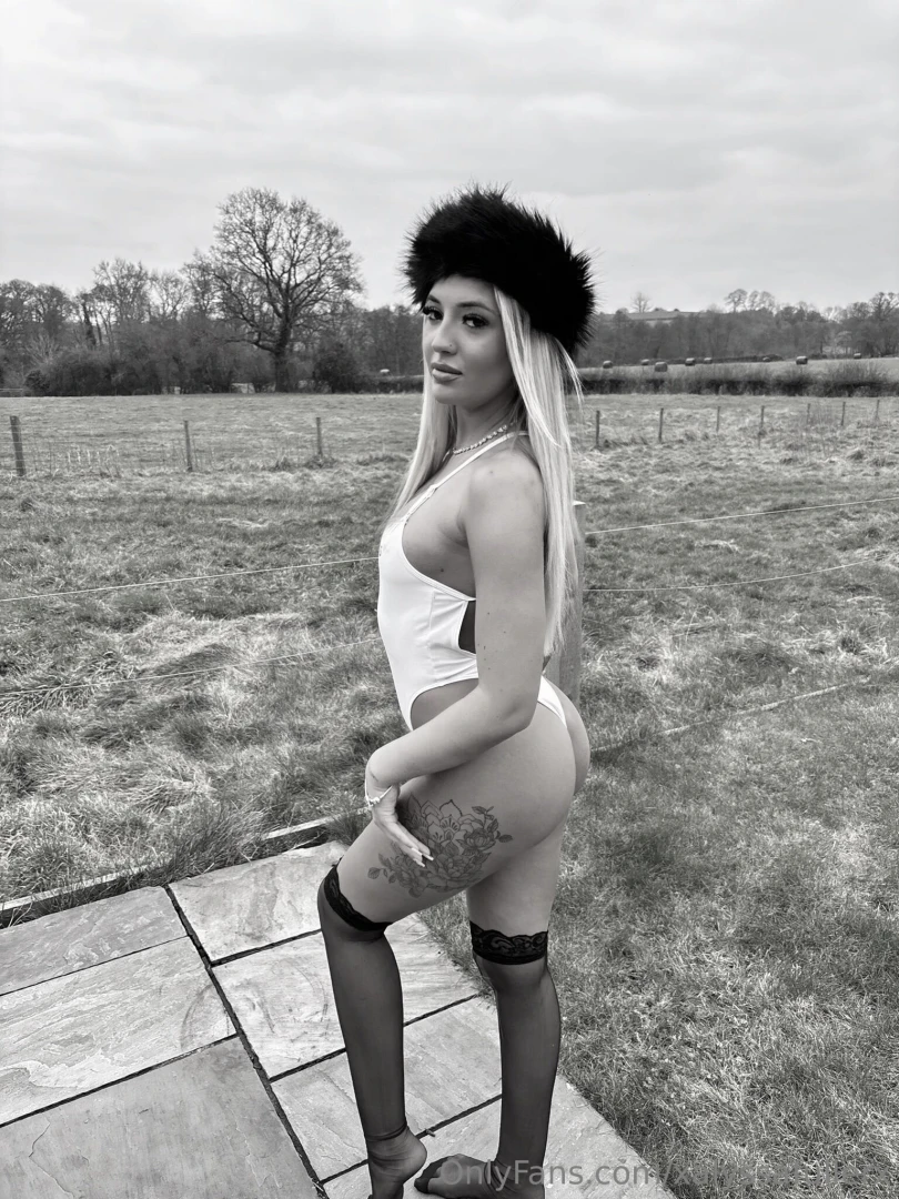 My world is colorless without you part 1 