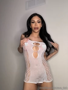 Dripping confidence and a little bit of mischief teasing your senses