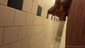 Shower stall secrets so i m gonna show you how to do some cruising in