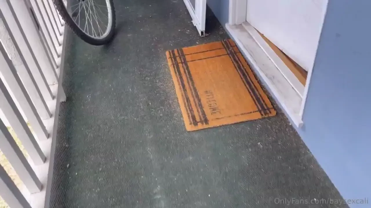 Me topping a cumdump hanging around the city horny always i found 