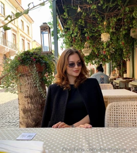 Here i am just sitting but no one even guesses that i have no panties