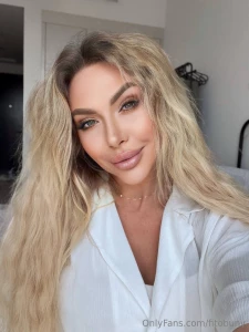 Have you ever indulged in the luxury of an herbal compress massage let