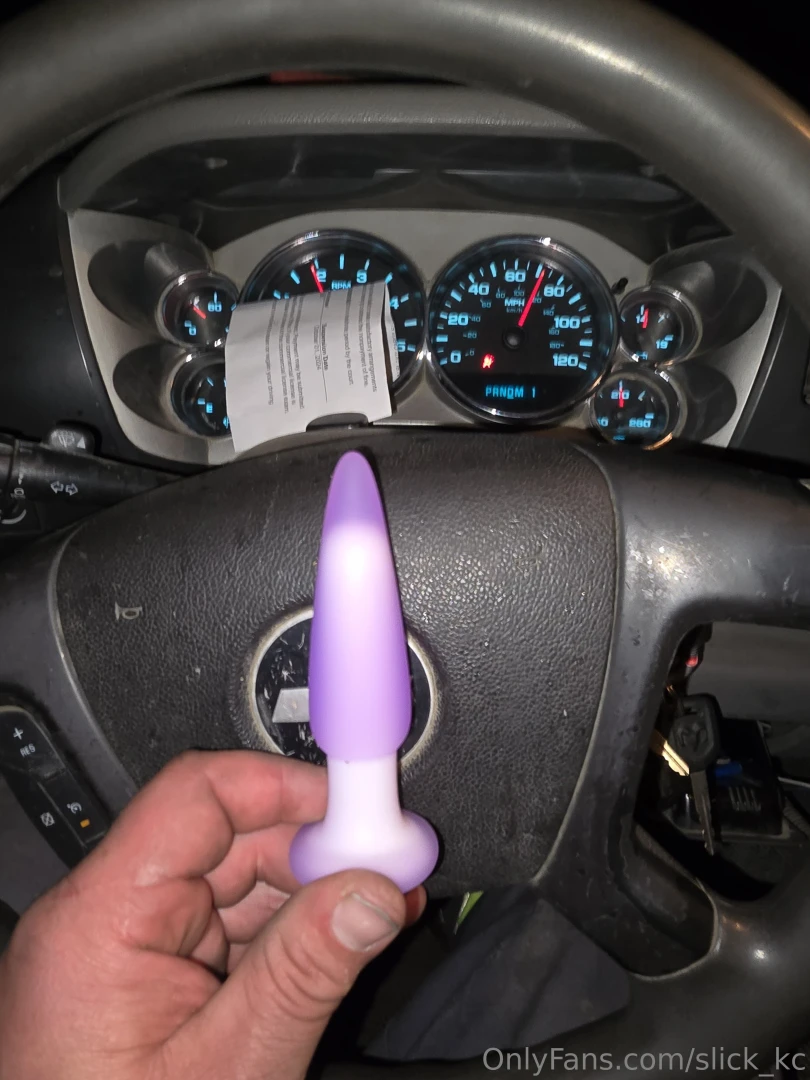 So hubby just bought me a new toy and vibrating anal plug every 5 tip 