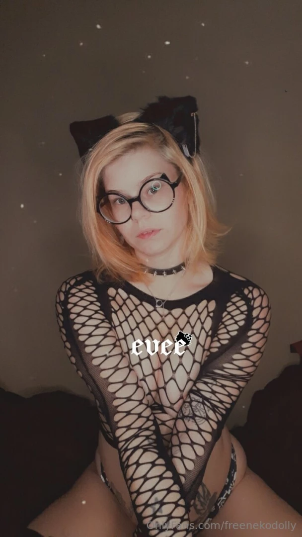 Witchynekodolly for this sexy set uncensored 
