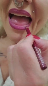 Santasfavorite i dressing up throughout the season