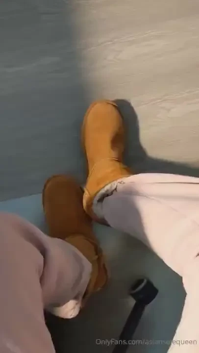 Draining now and for the rest of the day dm for vid calls chat 