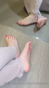 Skyping for the rest of the night dm me if you want to be milked by my