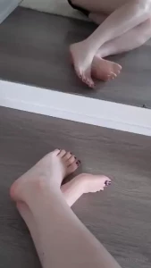 Lemme drain your balls with my perfect feet and legs i m active for