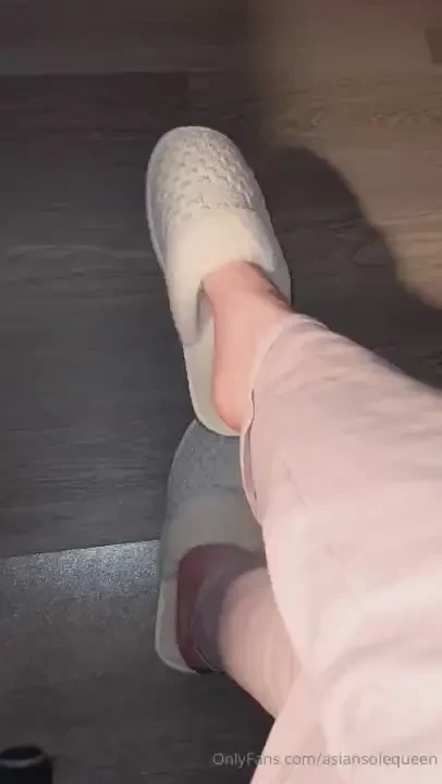 Who needs to be milked today i m around for vid calls and chat 