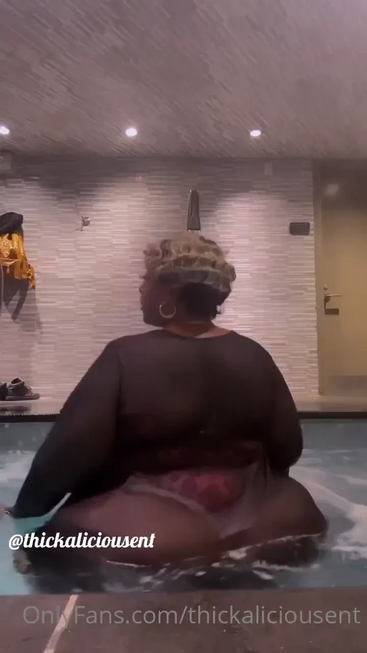 Relaxing in the pool i wish u we re with me thickaliciousent 