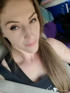 Stream started at 08 03 2020 06 33 pm gia s driving about to cross