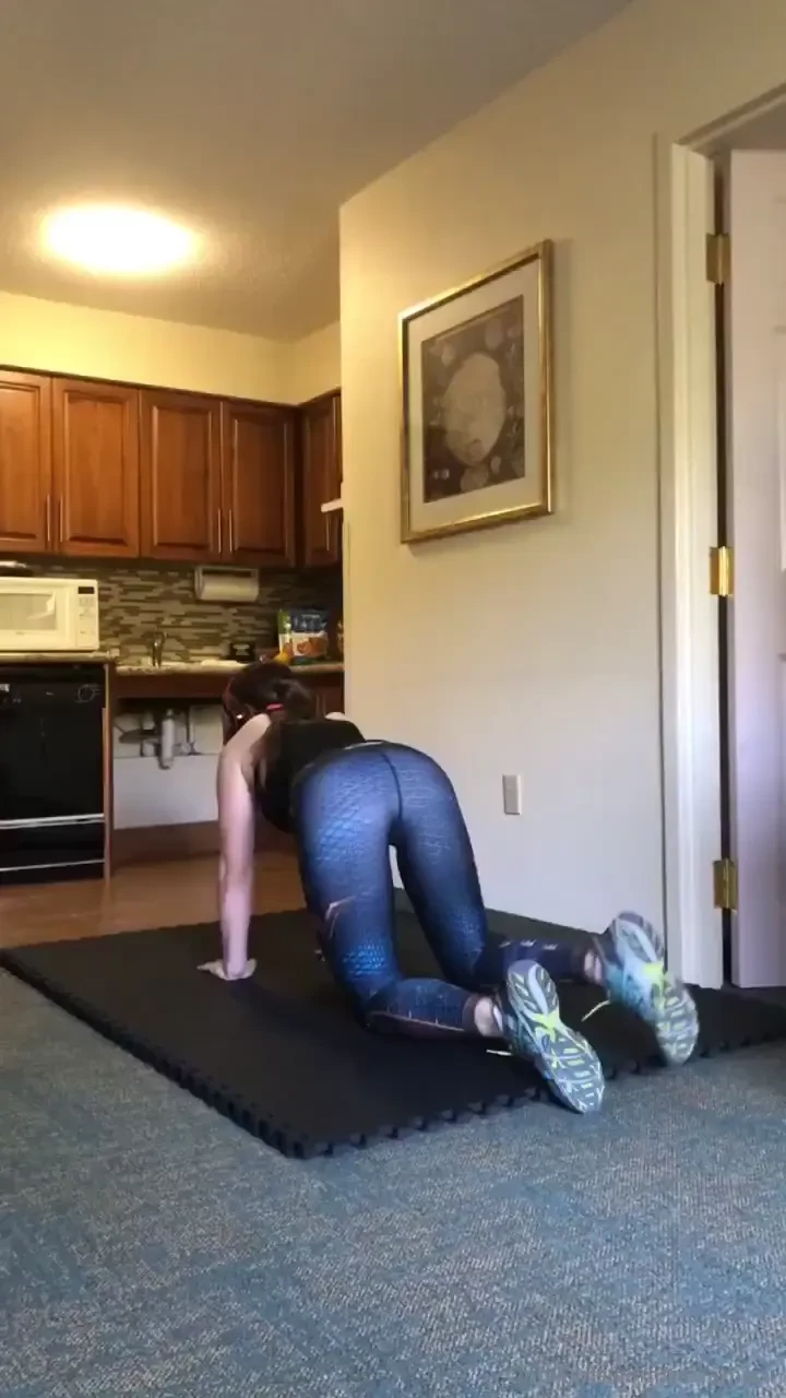 Quadpeds working my butt and legs 