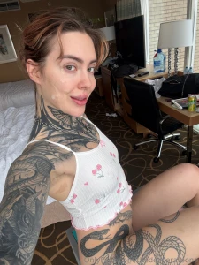 1 facial a day keeps the doctor away