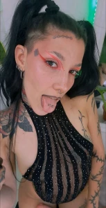 Queen of fluids nbsp yoursexyydoll needs your cock to squirt her