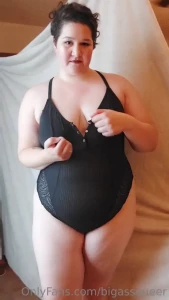 Happy saturday it gets me so hot to think of you looking at my content