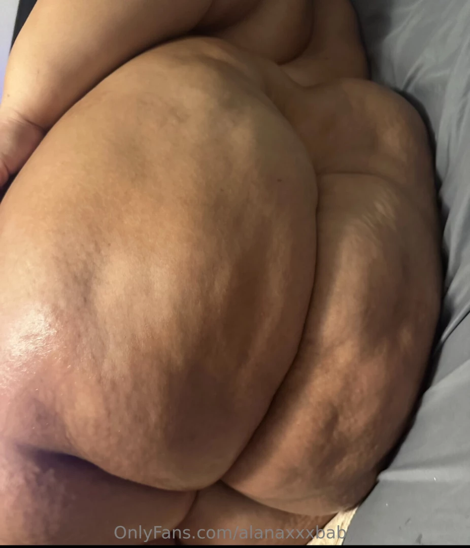 Post shower booty nothing but assss 