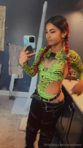 Tip 15 to get tonight s concert pics and clips that i make already got