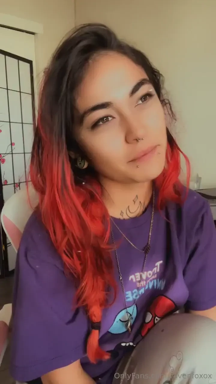 Life update hehehehe im full of secrets and im excited to tell u 