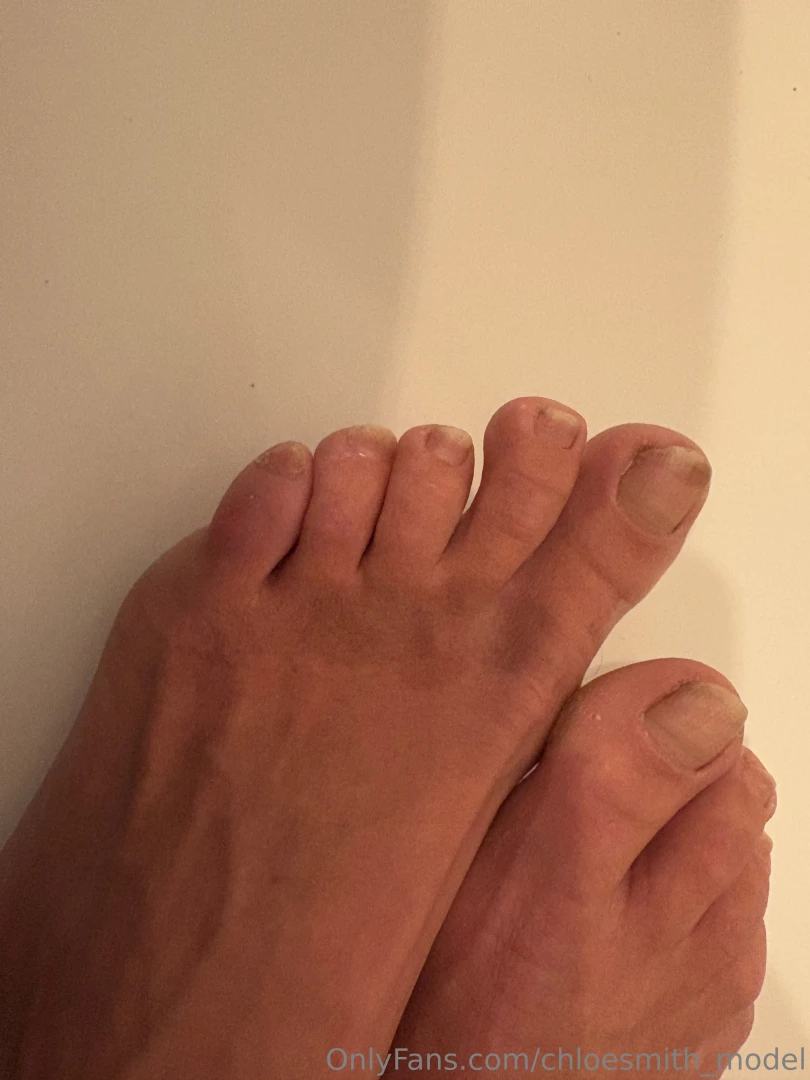 Some foot fetisch here part 1 