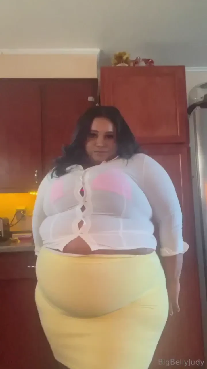 Trying on this too tight button down shirt made me want to role play part 1 