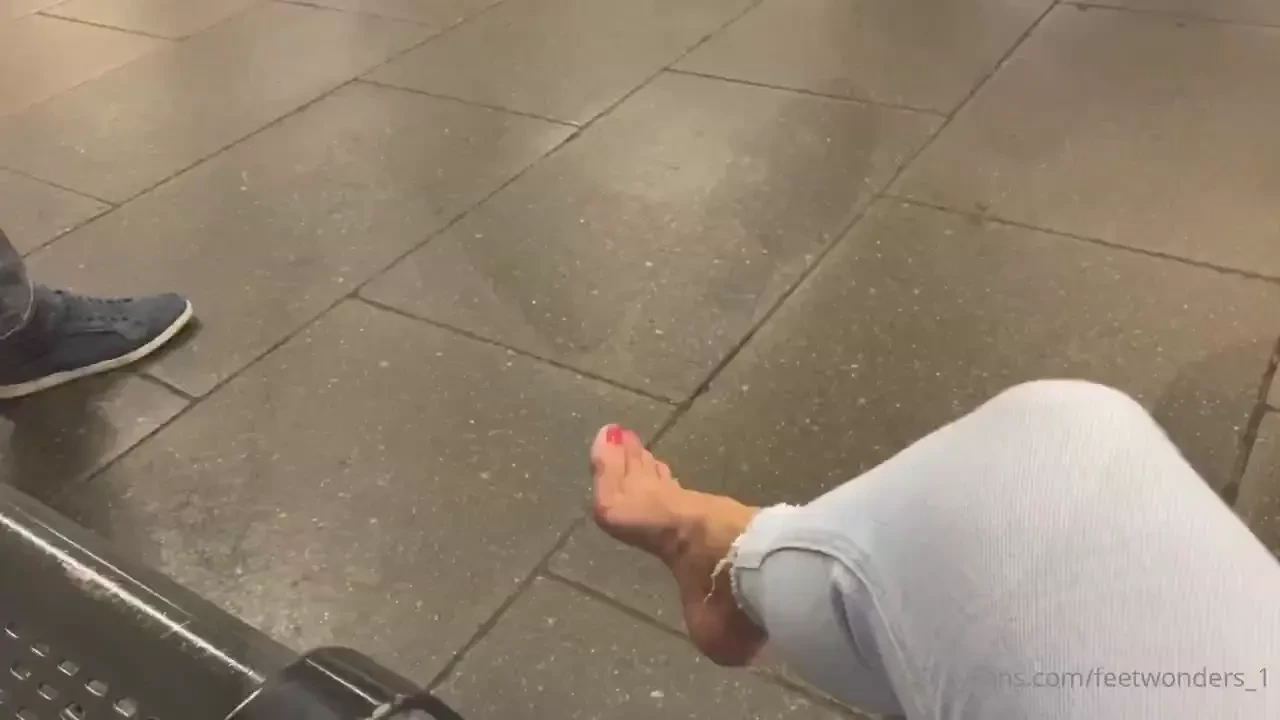 Tube dangling - the longest clip 16 whole mins check dms for full clip 