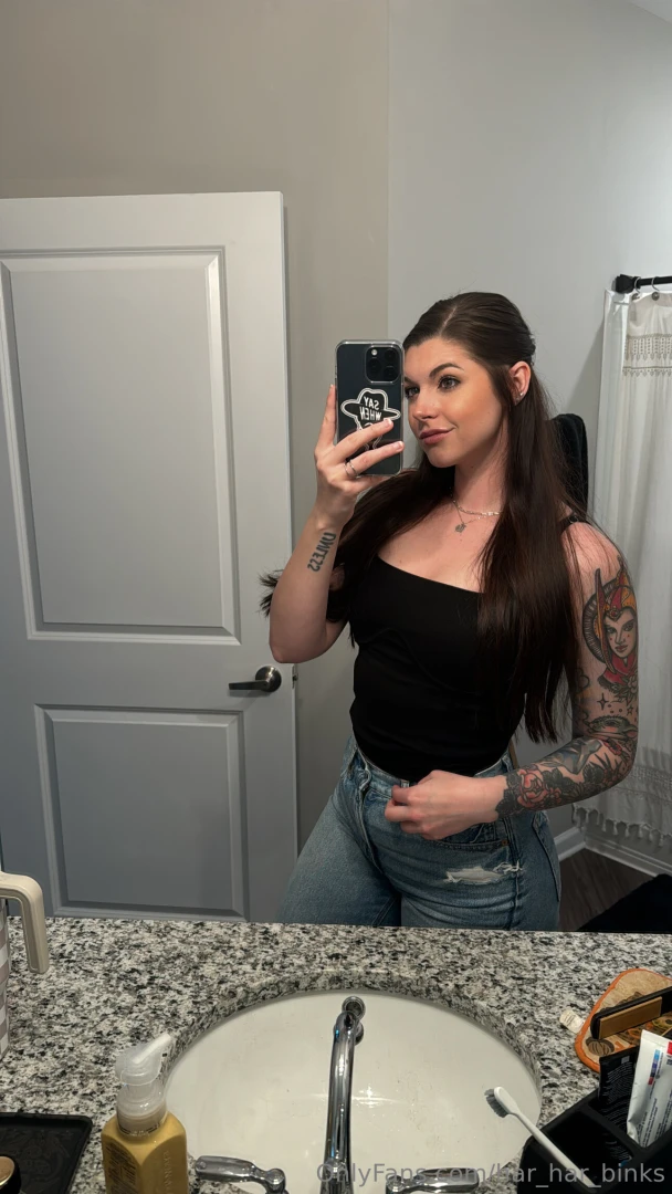 Just peeping in to say hiiiie 