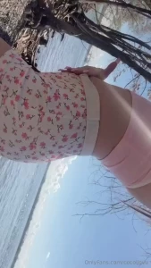 So beautiful outside make me want to take all my clothes off