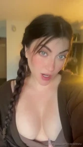 I feel naughty daddy cum play with me
