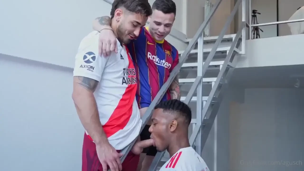 Nada mas rico que un tr o entre amigos despu s del partido nothing 