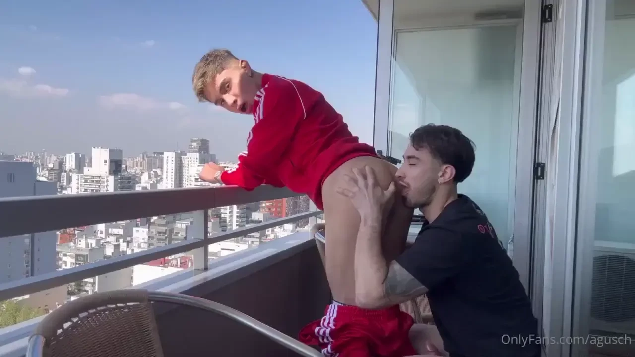 Quien se deja chupar el culo por mi would you let me suck your ass 