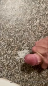 Wanna chill amp jo between bros