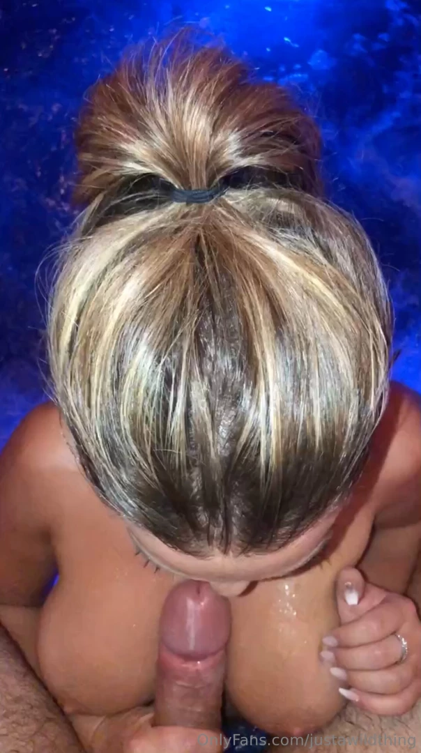 Preview of v16 watch me give this guy head in the hot tub topless i 