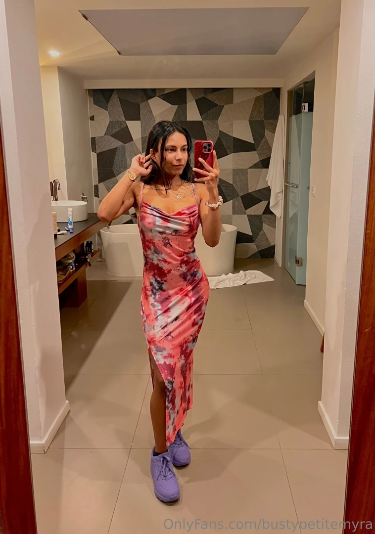 How s the dress 