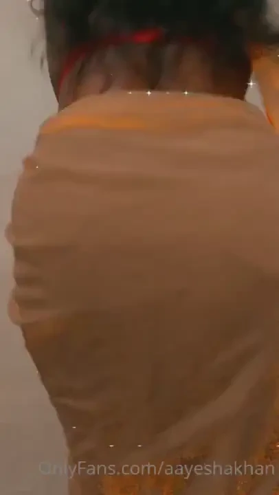 All indian men out there enjoy this saree avtur nd moves of me nd cum 