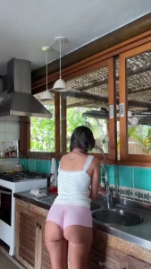 Do u want eat me in the kitchen full video on the chat