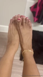 You like my feet dm me for a bundle of feet pics amp vids with this