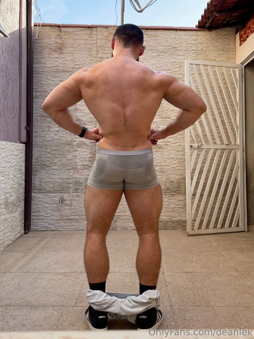 Some posing after calves back biceps forearms and i thought i only got part 3 