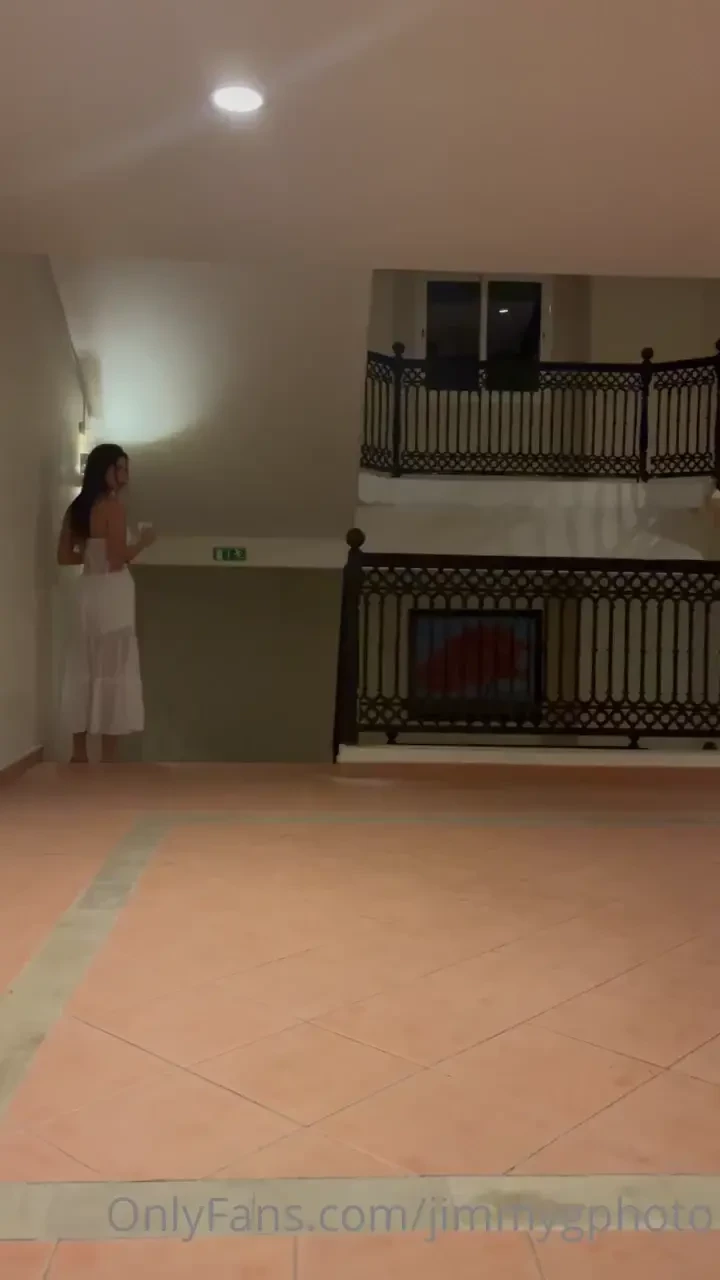 On the way to dinner with ainsleysdonutshop this hotel has some great 